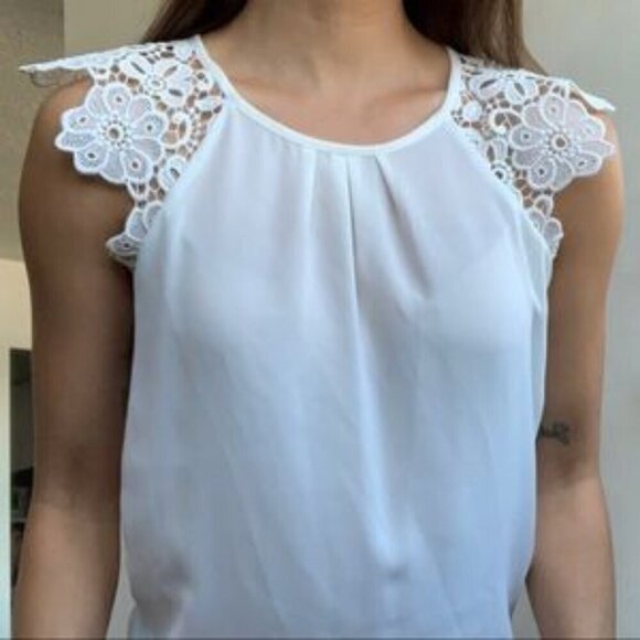 Romantic Embroidered Sleeveless Top - Picture 1 of 9